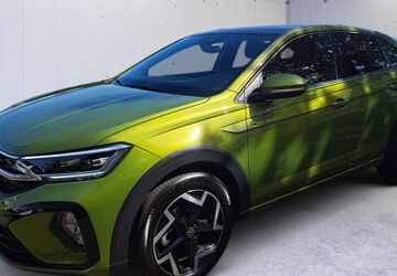 VW Taigo 2.649 km 32.490 &euro; Offenburg- Industriegebiet Elgersweier-Nord 77656