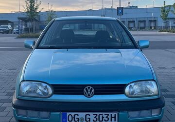 VW Golf 236.140 km 2.400 &euro; Offenburg 77656