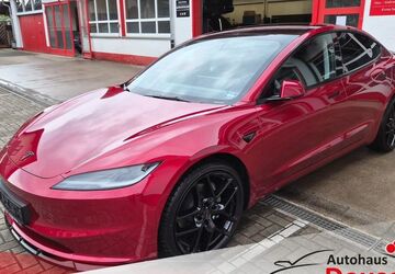 Tesla Model 3 43.900 km 41.990 &euro; Zell a. H. 77736