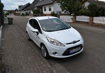 Ford Fiesta 227.208 km 3.000 &euro; Offenburg 77654