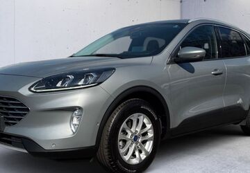 Ford Kuga 100.700 km 22.790 &euro; Offenburg- Industriegebiet Elgersweier-Nord 77656