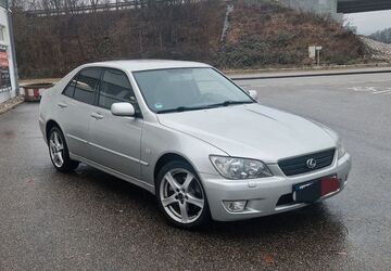 Lexus IS 200 177.800 km 9.999 &euro; Offenburg 77656