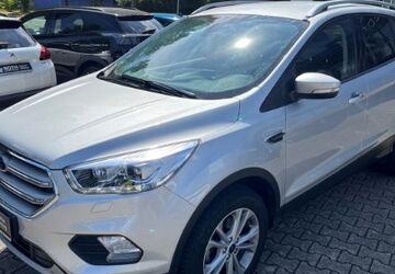 Ford Kuga 66.320 km 15.900 &euro; Offenburg 77654