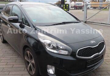 Kia Carens 176.000 km 6.950 &euro; Bühl-Vimbuch 77815