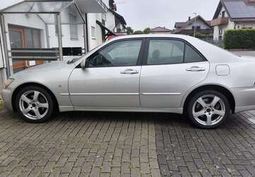 Lexus IS 200 155.000 km 12.500 &euro; Appenweier 77767
